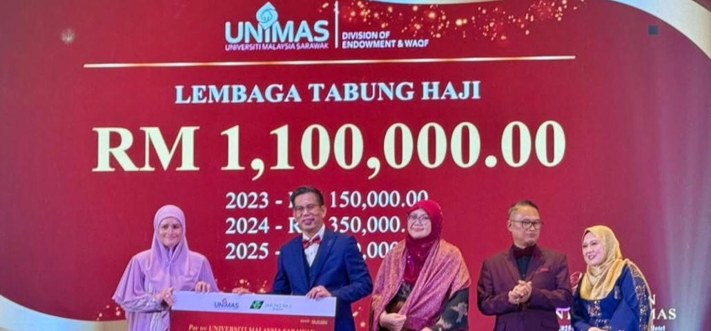 TH Terima Penghargaan Filantropi Bertaraf Diamond daripada UNIMAS